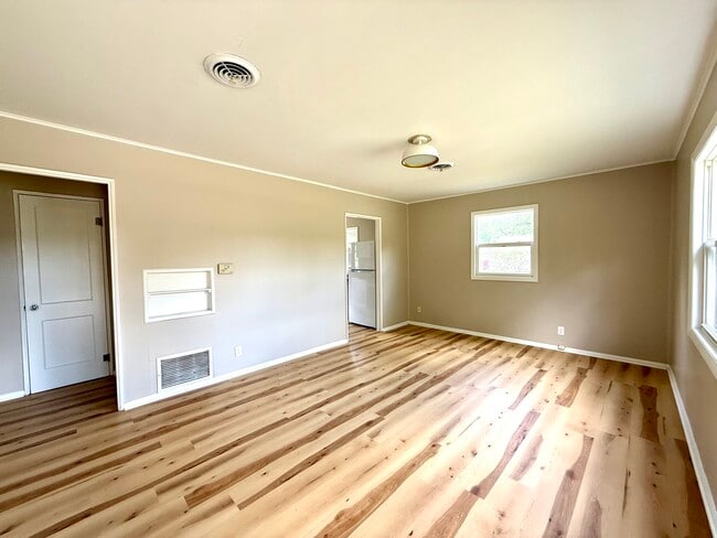 1301 S Cottage Grove Ave