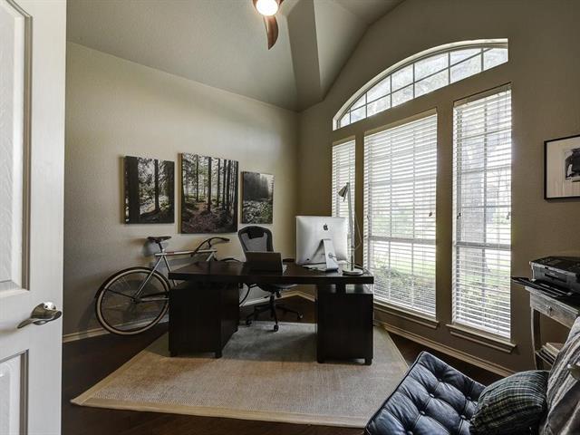 Photo - 3621 Granbury Dr