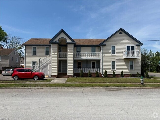 Building Photo - 96 Chautauqua Ave Unit 2 Rental