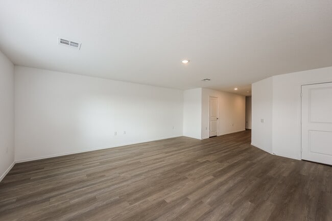 Photo - 12014 Overton Wy