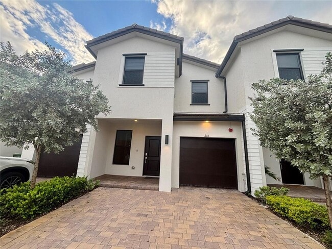 Photo - 218 SW 159th Ct