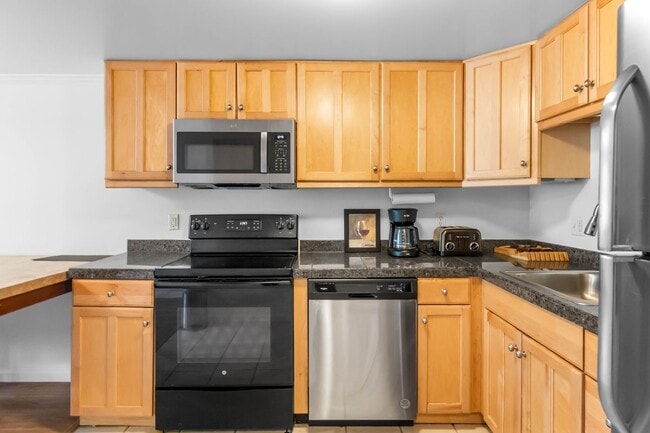 Photo - 969 S Pearl St Unit 103