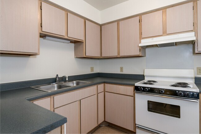 Photo - Chase Crossing Apartments