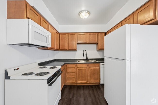 2BR, 1BA - 695SF - Kitchen - Grant Street Apartments