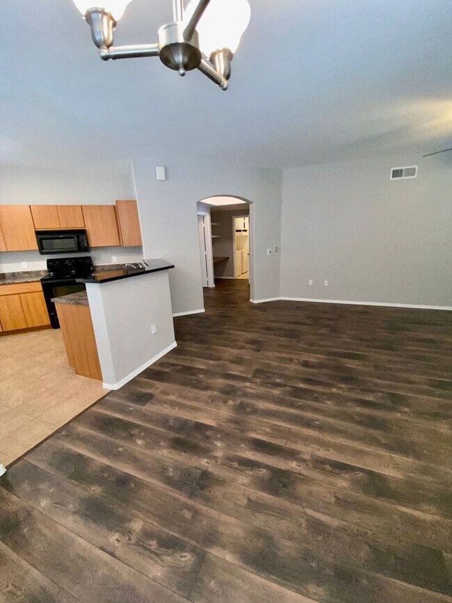 Photo - Spacious 2 Bedroom 2 Bath in Gated Renaiss... Unit 2512