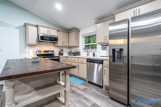 Photo - 7707 Bailey Cove Rd SE
