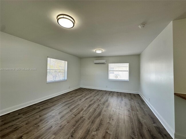 Photo - 1411 N Dixie Hwy Unit 4