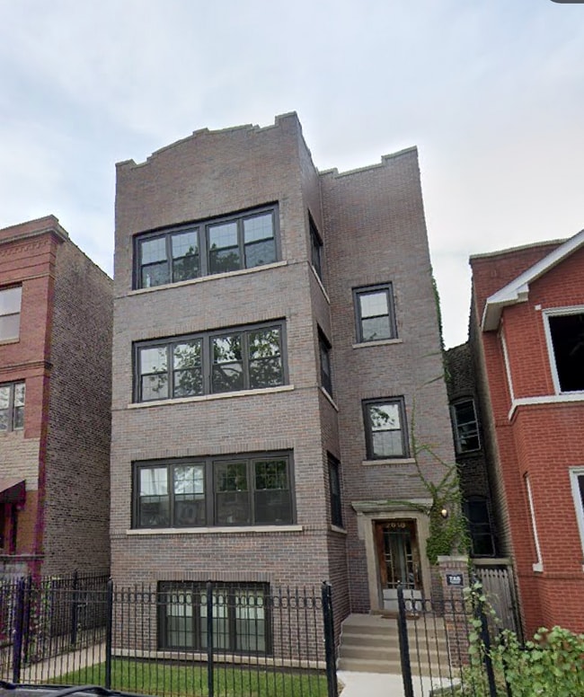 Building Photo - 2618 N Mozart St Rental