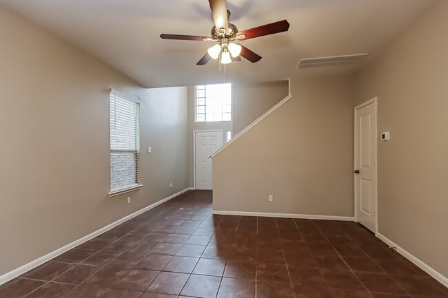 Photo - 17115 Amarose Dr