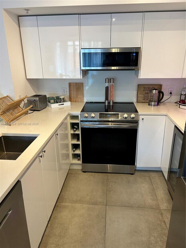 Photo - 90 Alton Rd Unit 303