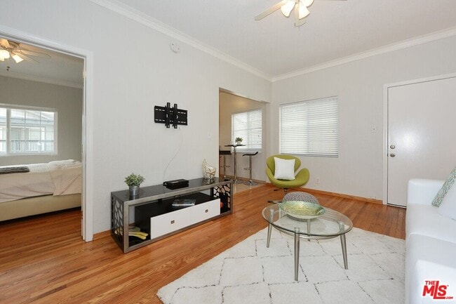 Photo - 2326 Pacific Ave Unit E