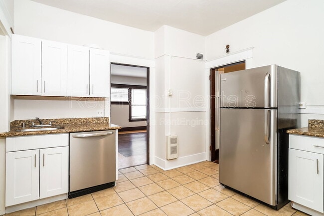 Photo - 1319 S 6th Ave Unit E