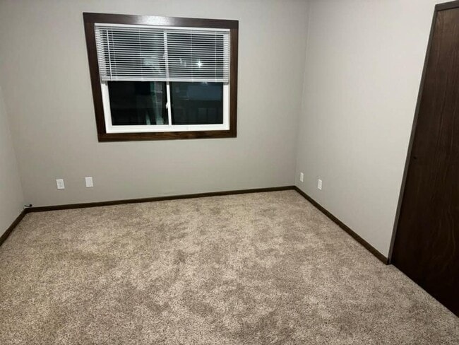 Photo - 1705-1709 Kimball Unit 1707