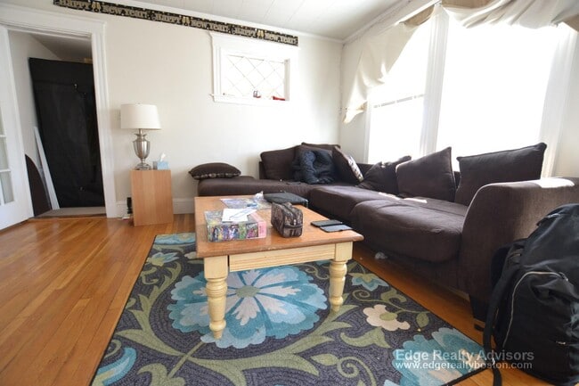 Photo - 111 Kenrick St Unidad 1