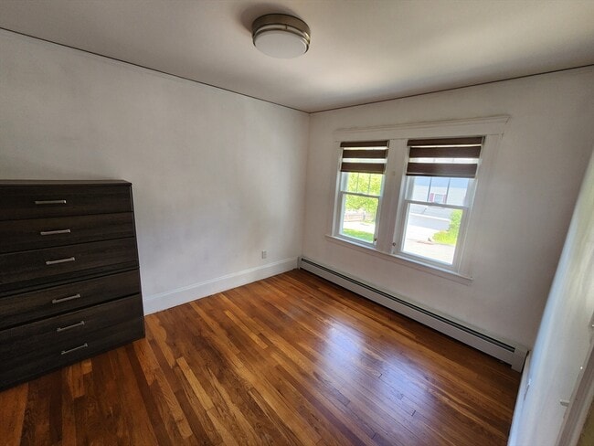 Photo - 35 Bowker St