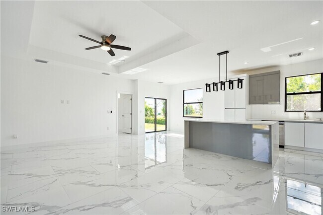 Building Photo - 4309 NW 38th Ave Rental