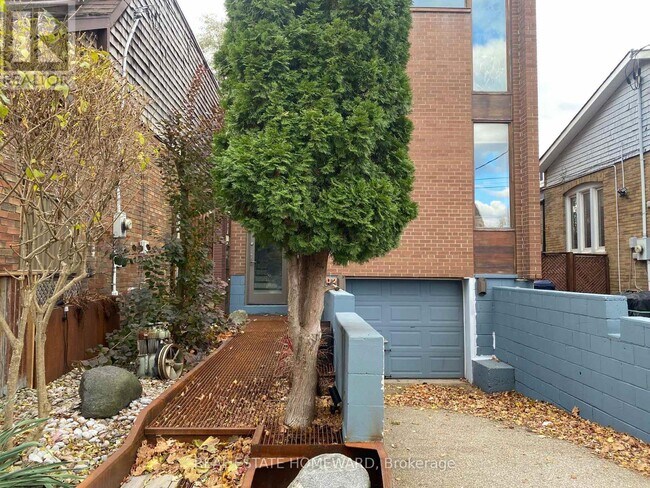 Photo - 302 Rhodes Ave