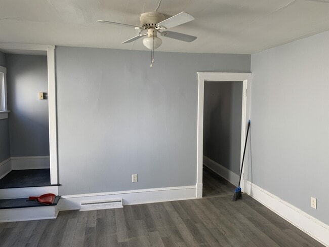 Photo - 111 N Kentucky Ave