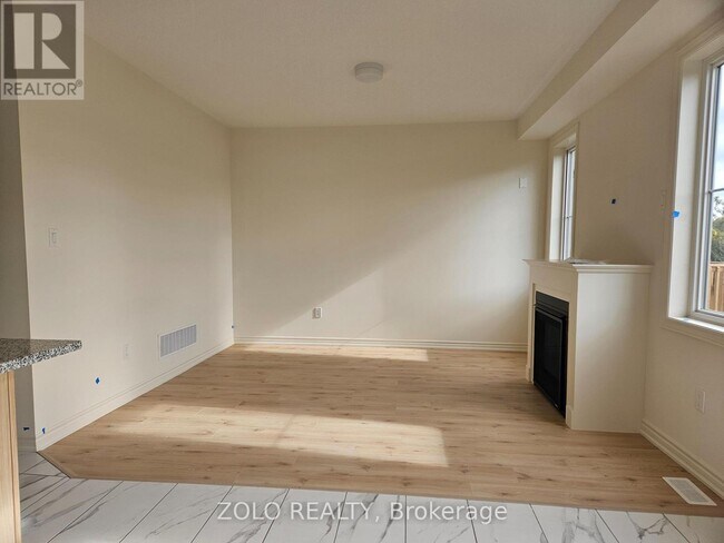 Photo - 496 Trevor St.