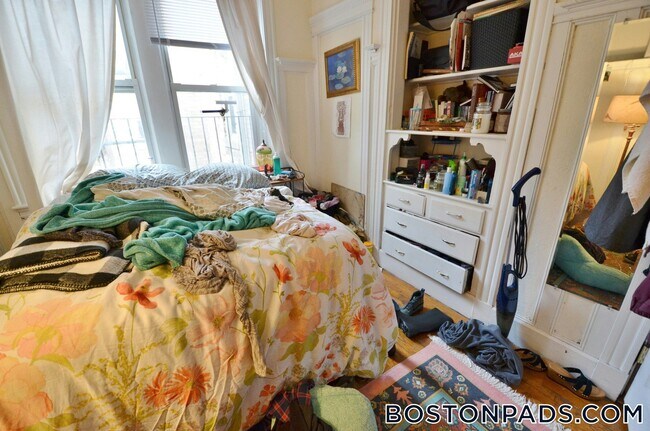 Photo - 105 Peterborough St Unidad 19