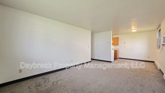 Photo - 2408 3rd Ave N