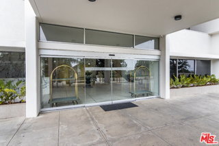Photo - 8787 Shoreham Dr