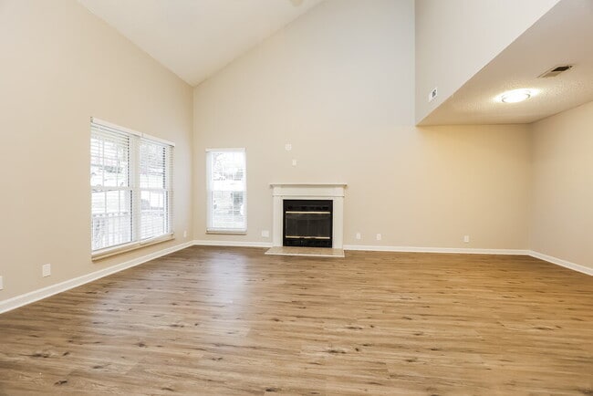 Photo - 1533 Market Square