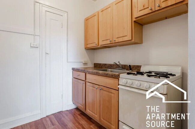 Photo - 2536 N Sawyer Ave Unit 2536 North Sawyer Avenue
