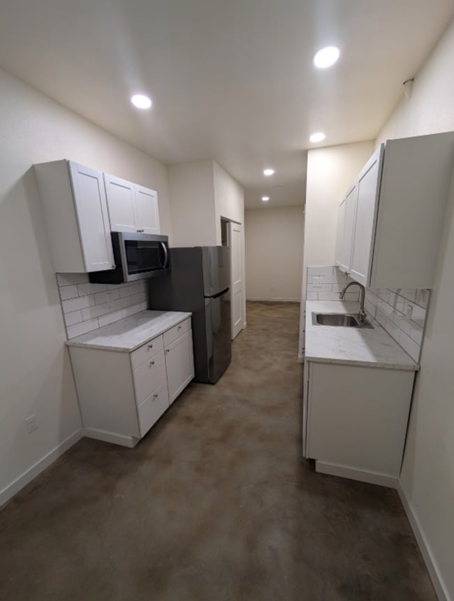 Photo - 539 Taylor Ave Apartment Unit 539 Taylor Avenue - #2