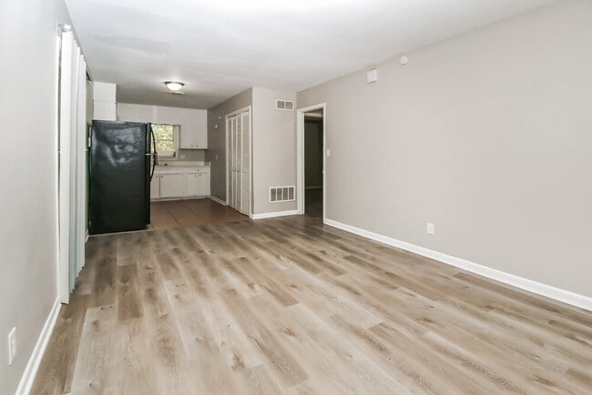 Photo - 5141 Hillside Dr NW
