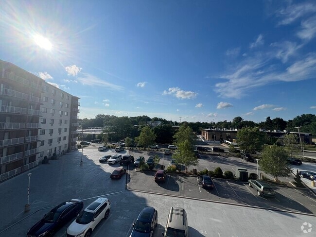 Building Photo - 141 Coolidge Ave Unit 416 Rental