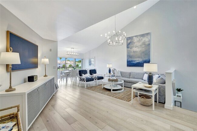 Photo - 8345 Excalibur Cir Unidad M4