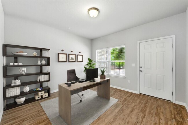 Photo - 7202 Redding Dr Unit 203