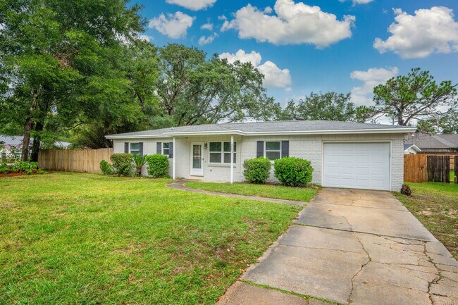 Photo - Charming Florida Cottage in the Heart of F...