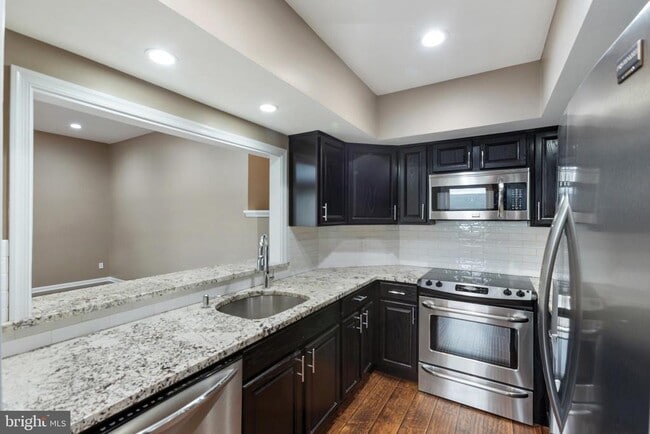 Photo - 4807 Birch Cir Unit 142