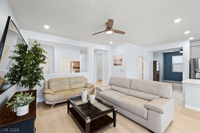 5827 Casa Branca St