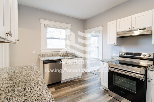 Photo - 2839 Marshall Ave