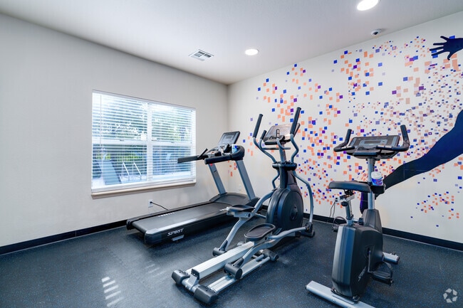 Fitness Center - Dunwoodie Place Apartments