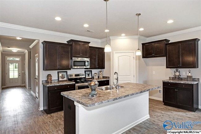 Photo - 325 Acorn Grove Ln SW