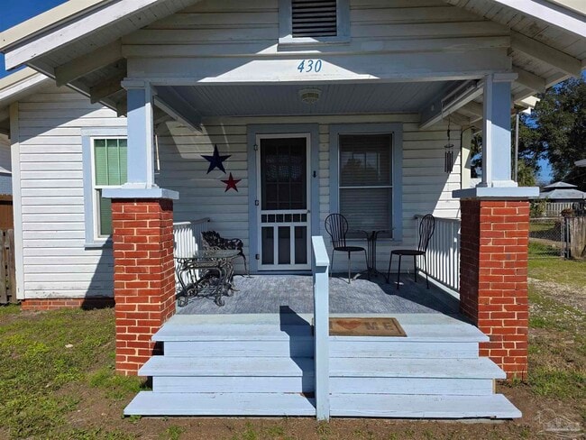 Photo - 430 S 1st St