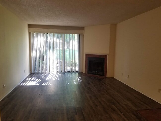 2040 San Marcos Dr SE