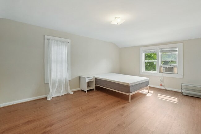 Photo - 7309 Hopkins Ave