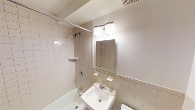 14 Murdock St Unit 1