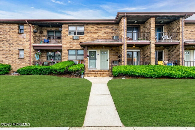 Photo - 1501 Ocean Ave N Unit B9 (Winter)