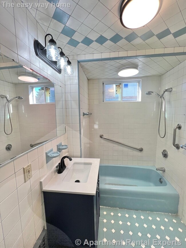 Photo - 141 Albion St Unit 2