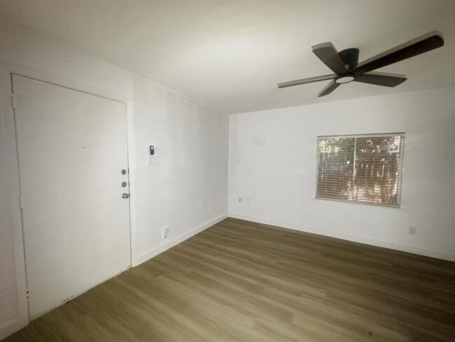 Building Photo - 4500 Witham Ln Unit 101