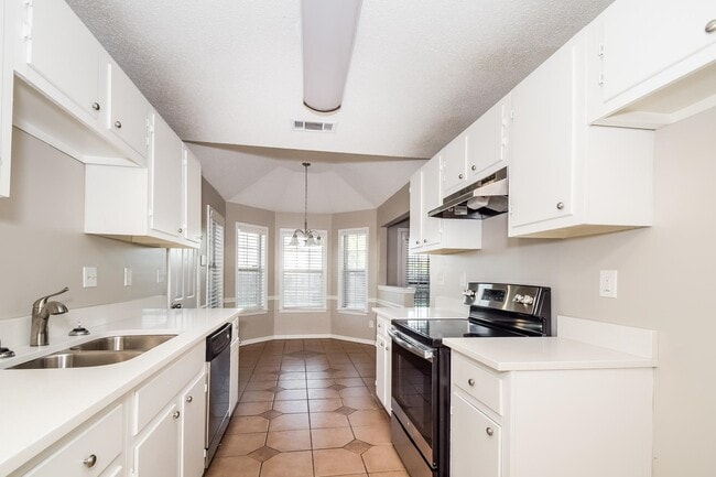 Photo - 7964 Tankerston Dr