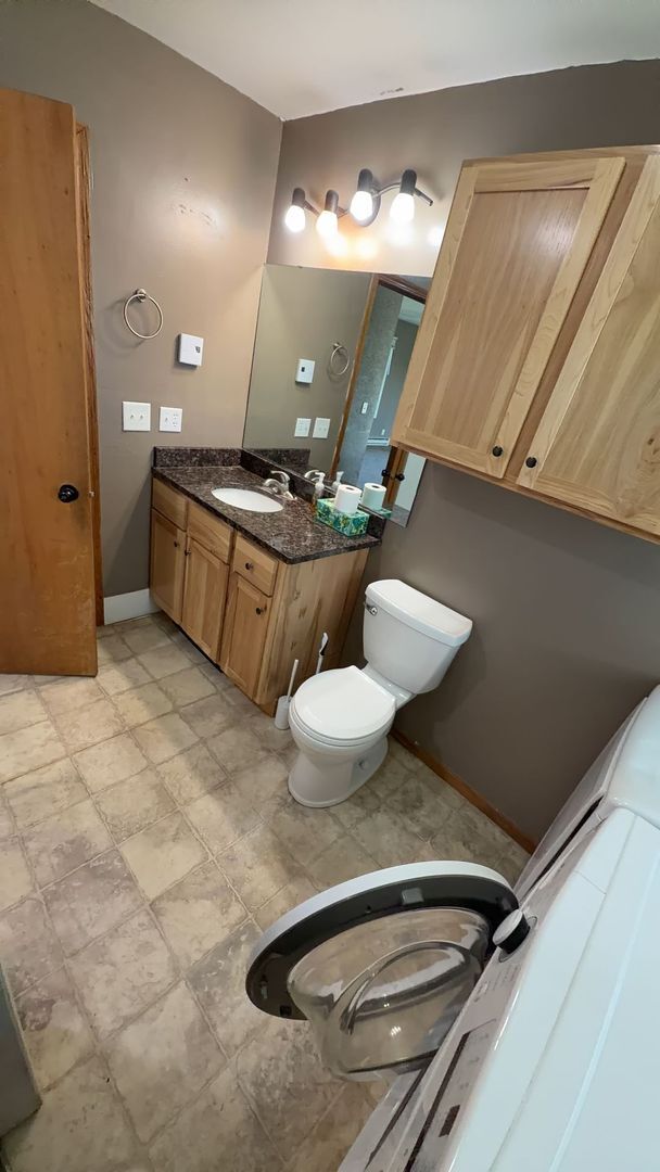 W4919 Pine Ave Unit B