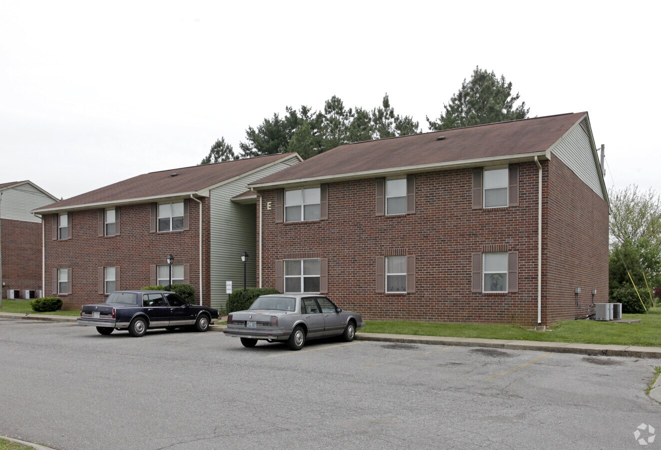 Photo - Drakewood Apartments