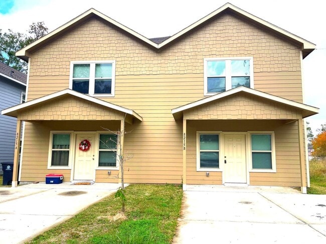 Building Photo - 8215 Gallahad St Unit A